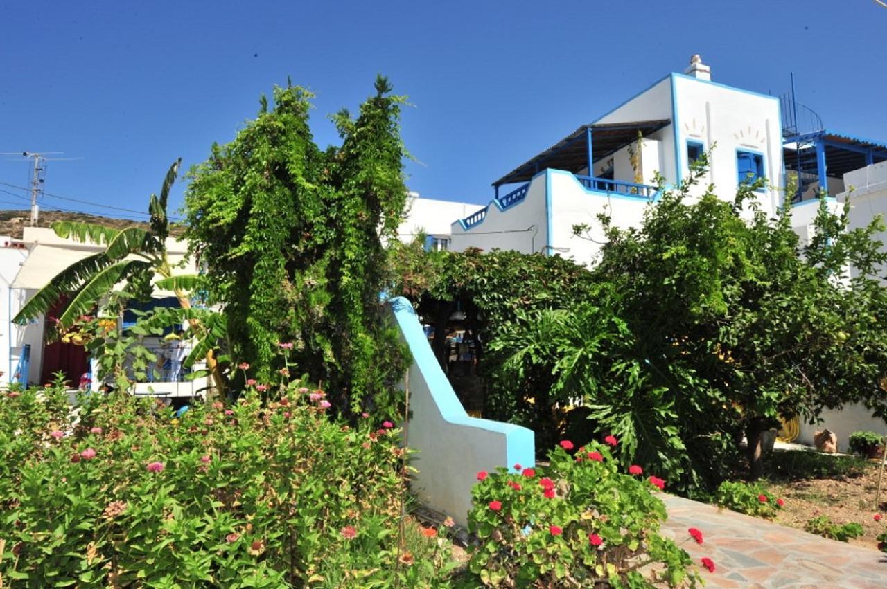 Pension Titika Katapola Exterior photo